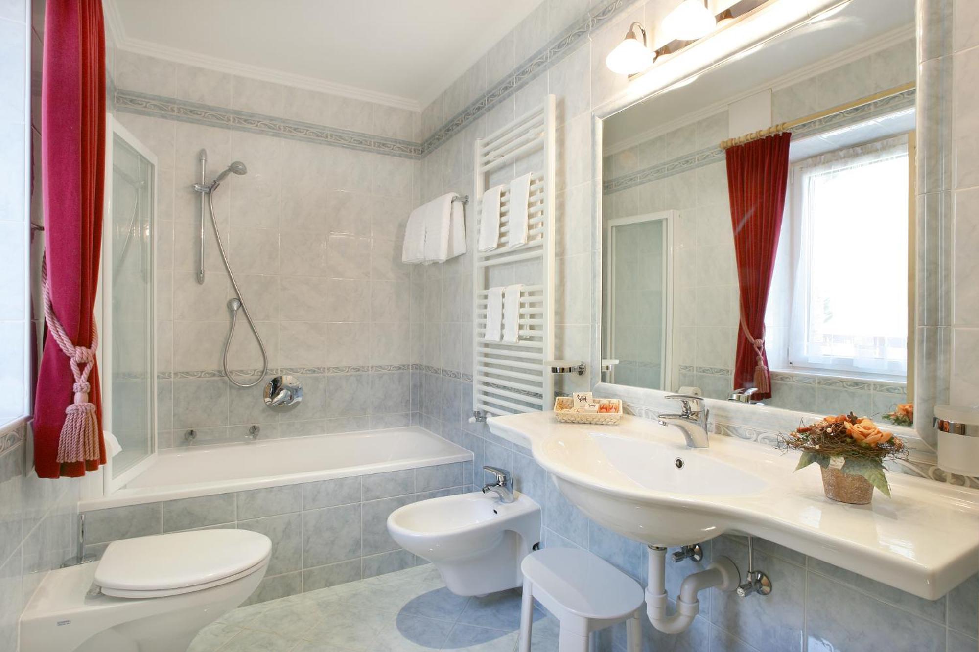 Garni B&B Schenk Selva di Val Gardena Rom bilde